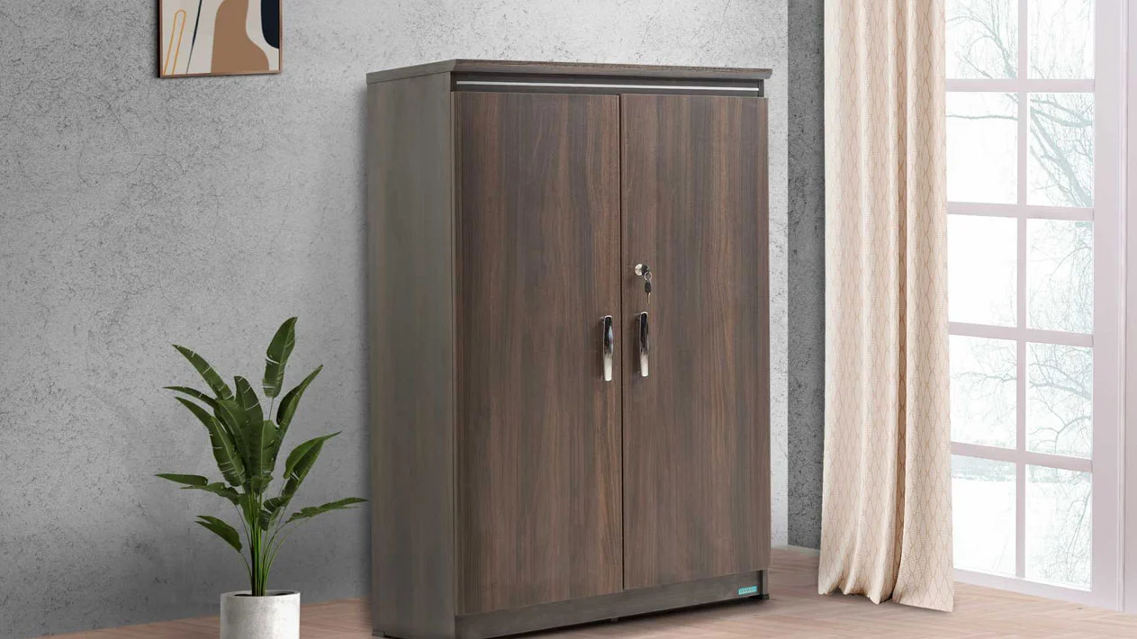 Radhe-Glass-Image-Banner