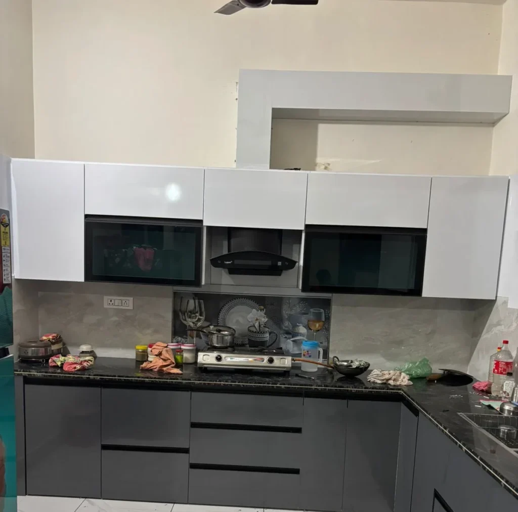 Aluminium modular kitchen in Kurukshetra